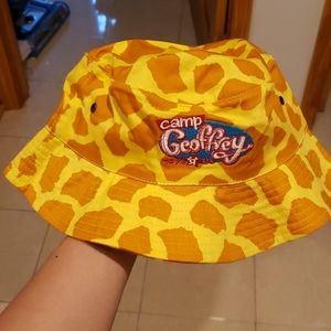 Rare Toys r us camp Geoffrey vintage bucket hat